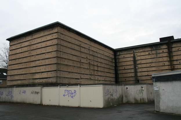 Her - Thiesstr 2